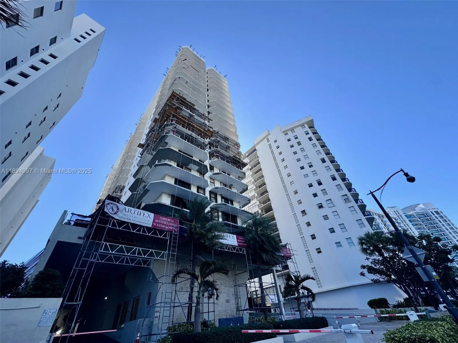 6061 Collins Ave, #10C