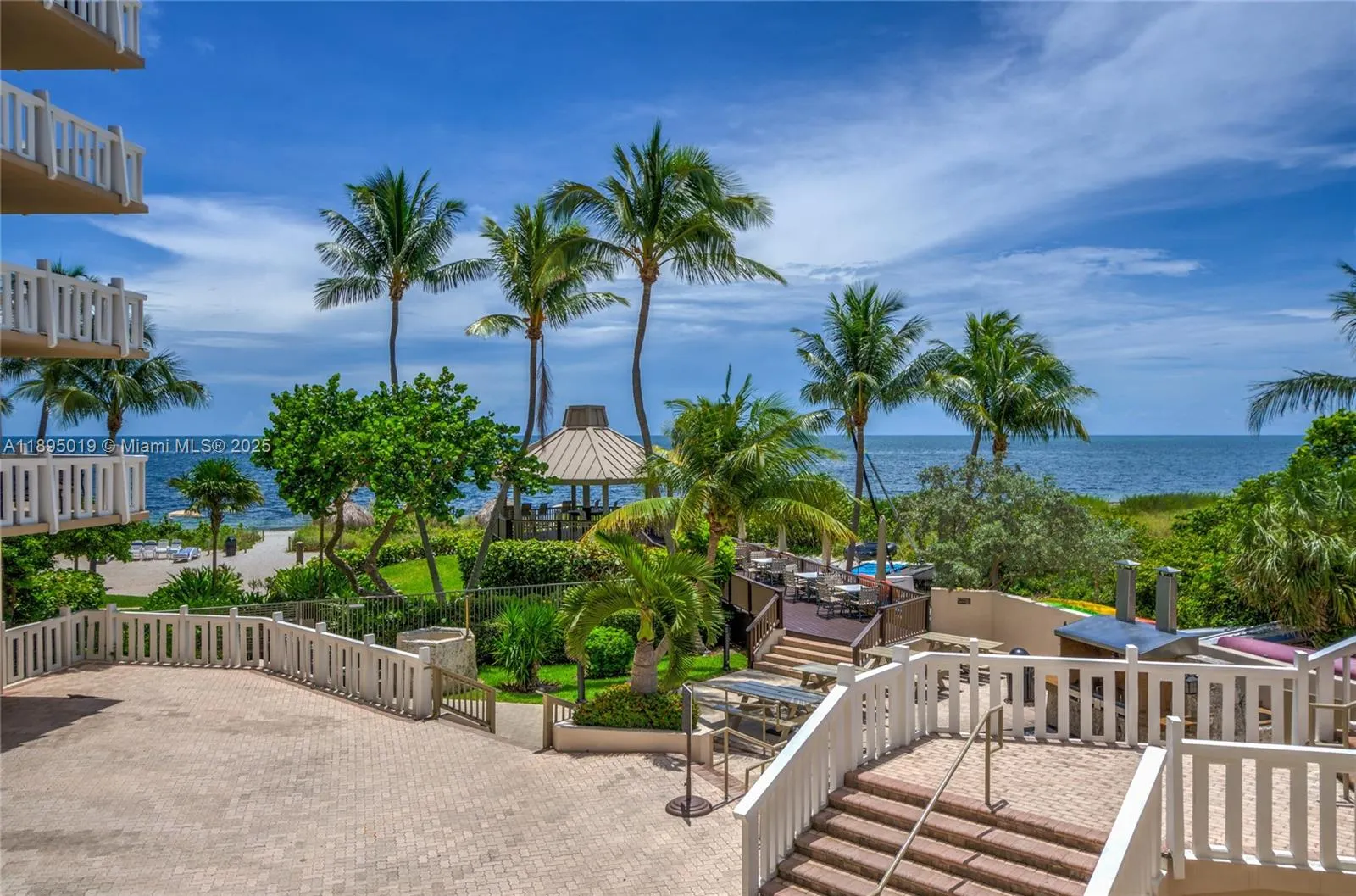 1121 Crandon Blvd, #D402