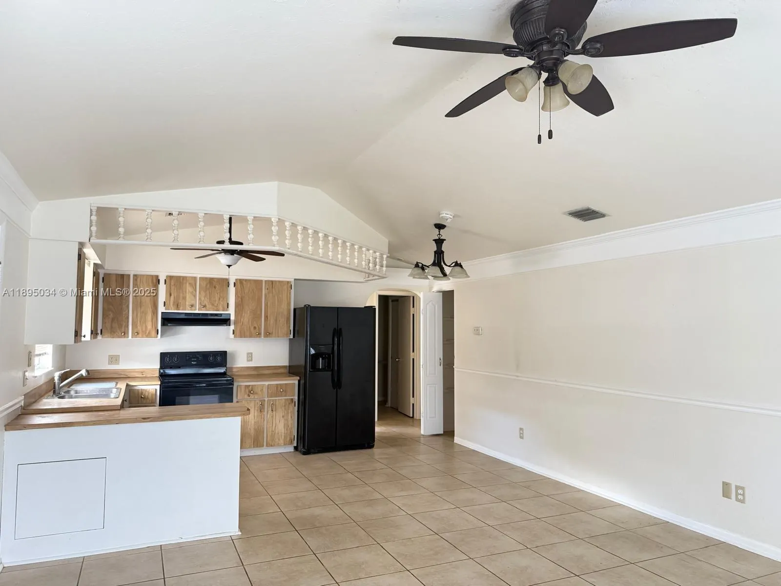 4926 Vincennes, #5