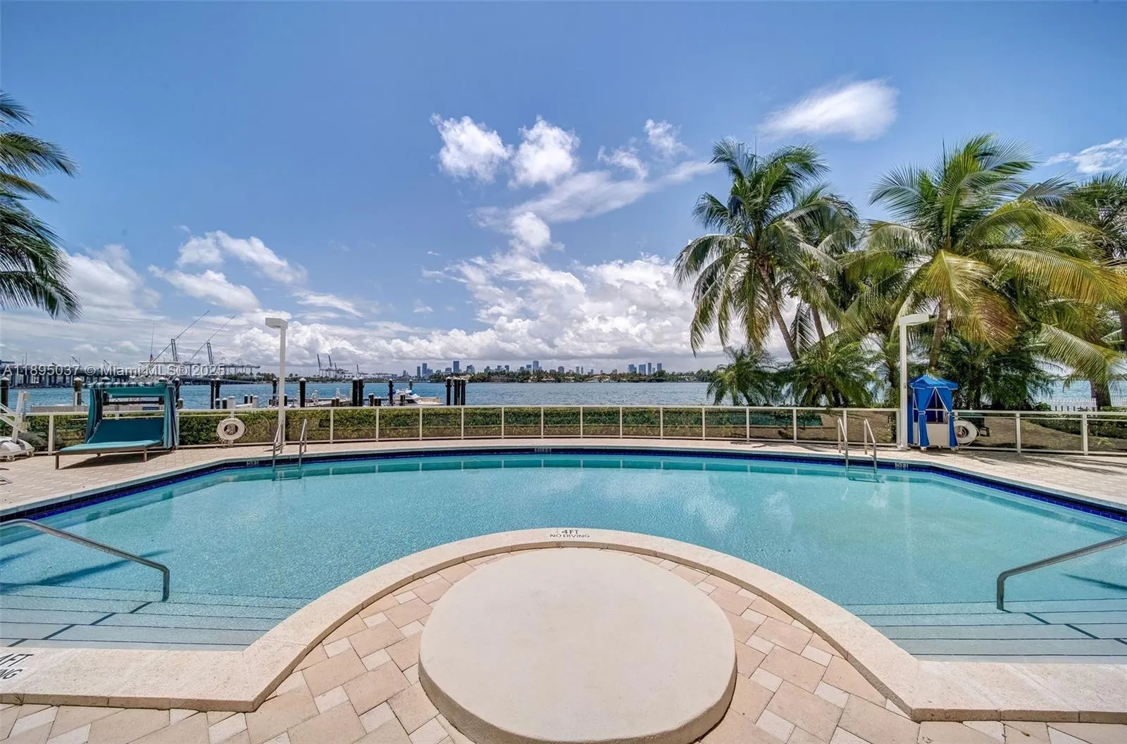 650 West Ave, #2107