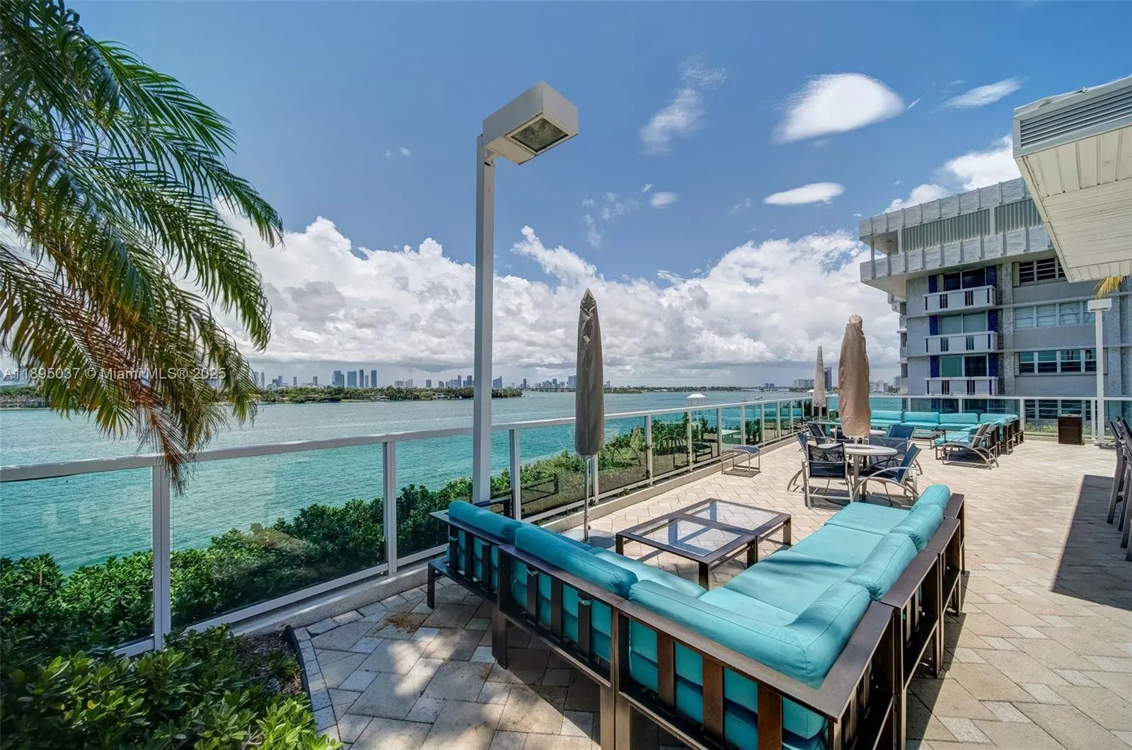 650 West Ave, #2107