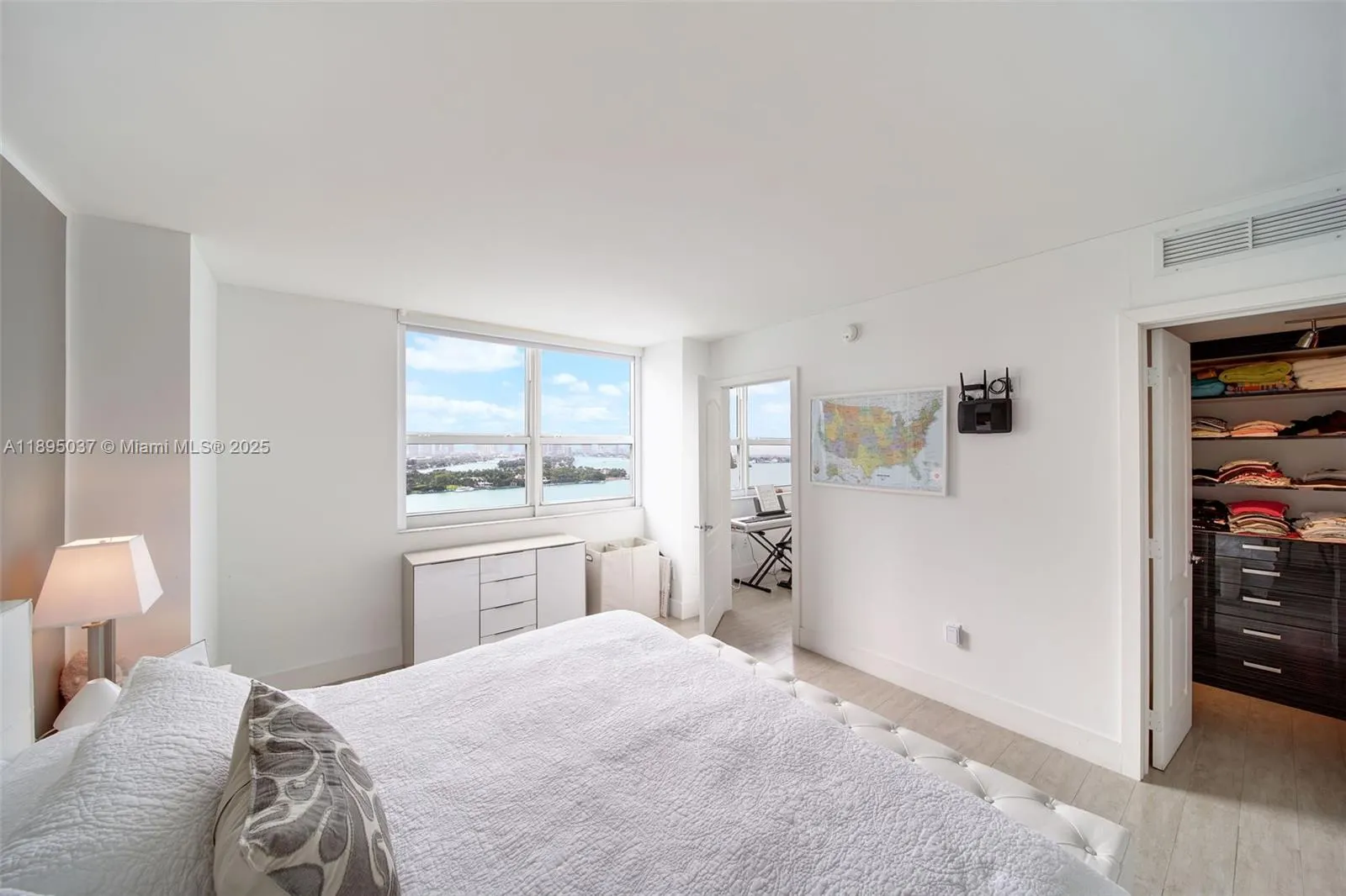 650 West Ave, #2107