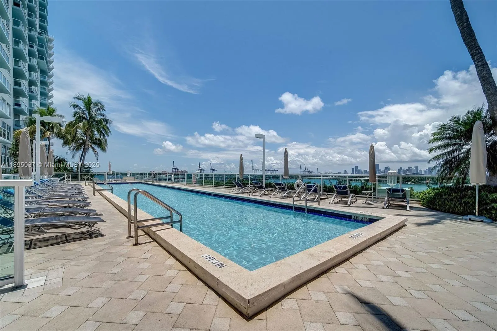 650 West Ave, #2107