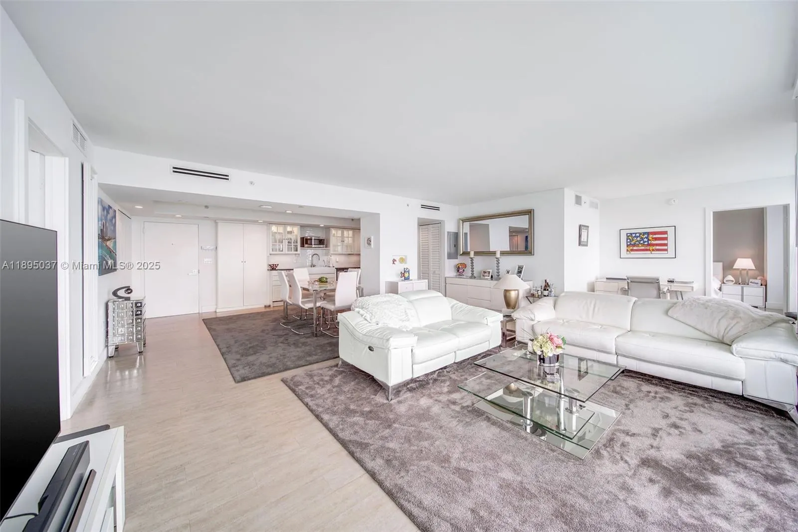 650 West Ave, #2107