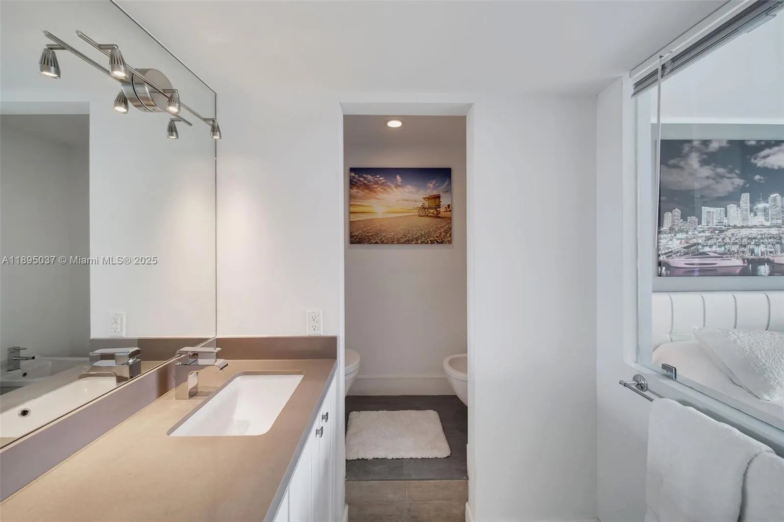 650 West Ave, #2107