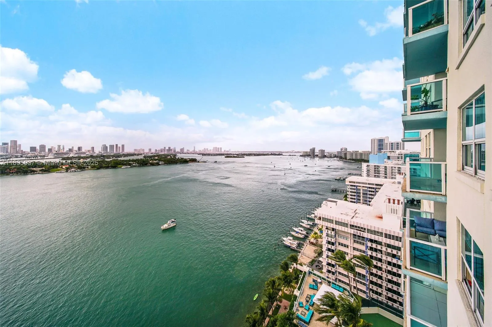 650 West Ave, #2107