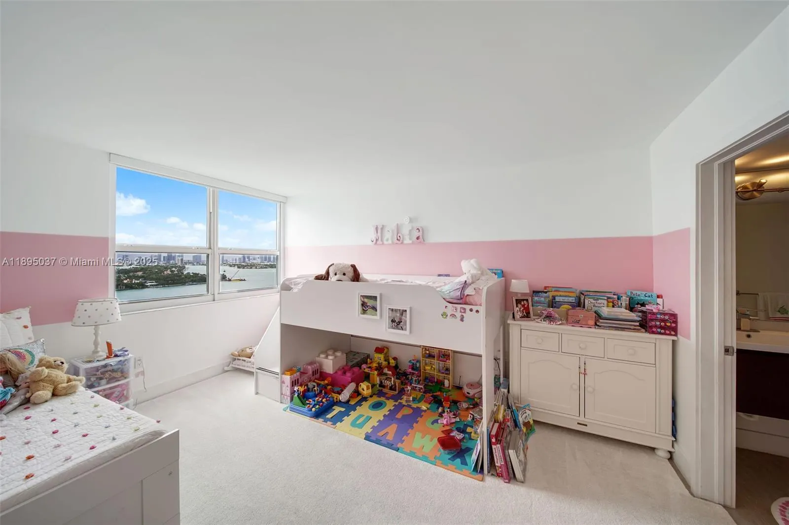 650 West Ave, #2107