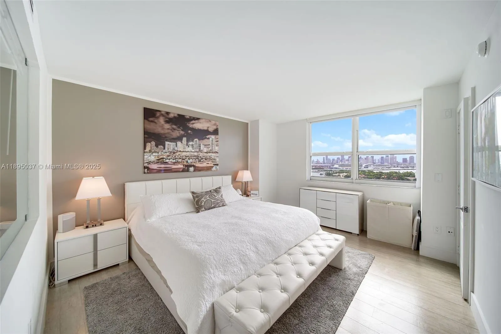 650 West Ave, #2107