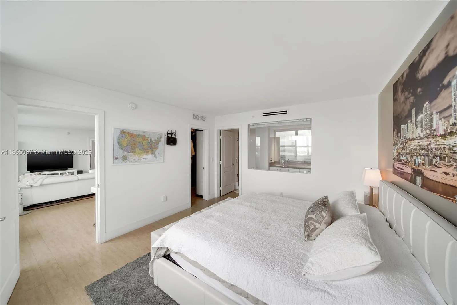 650 West Ave, #2107