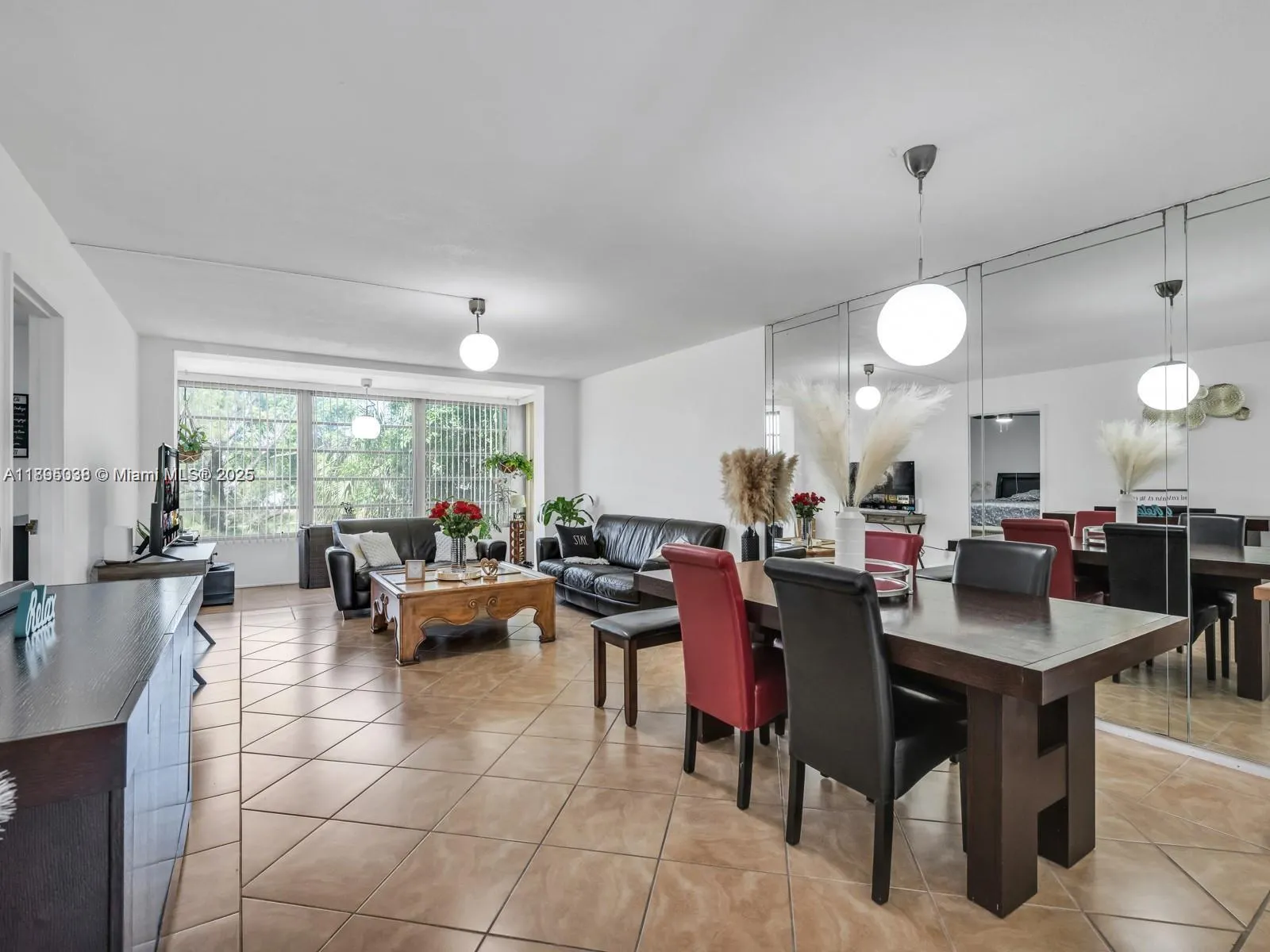 8401 Lagos De Campo Blvd, #210V