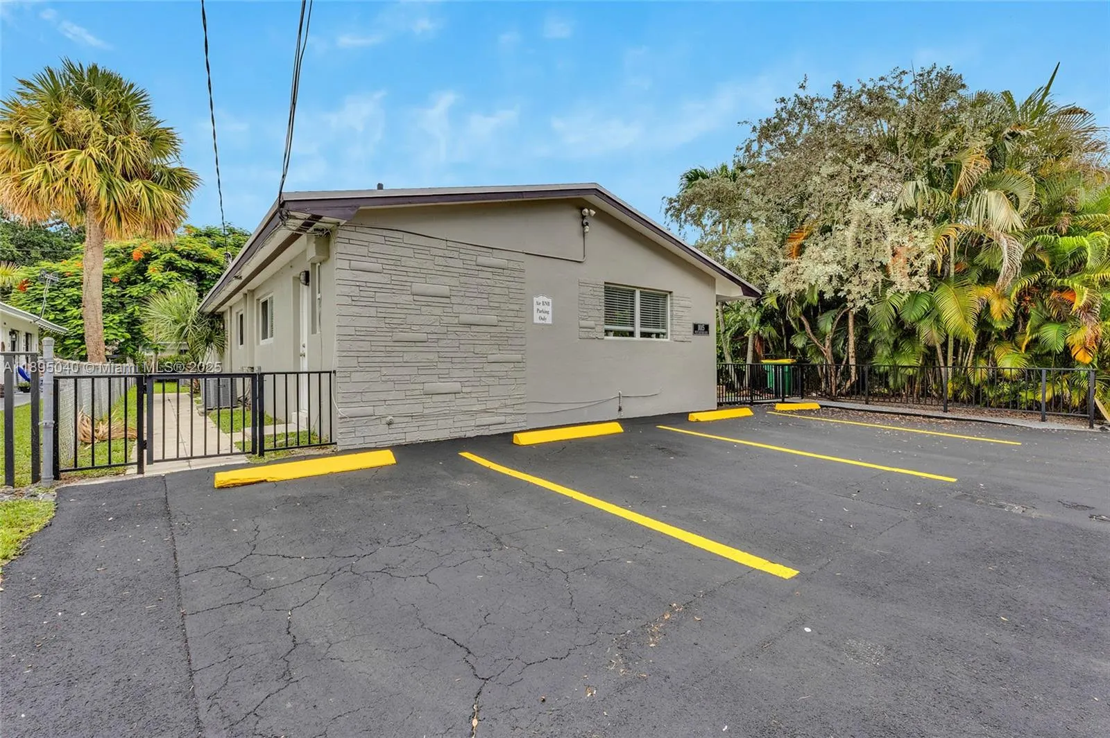 1015 W Las Olas Blvd, #3