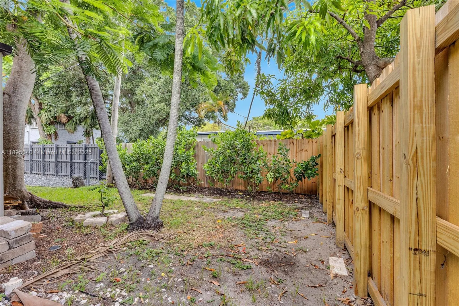 1015 W Las Olas Blvd, #3