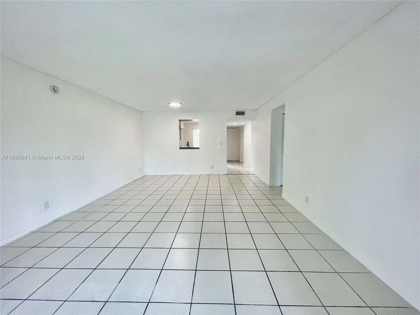 2209 S Cypress Bend Dr, #407