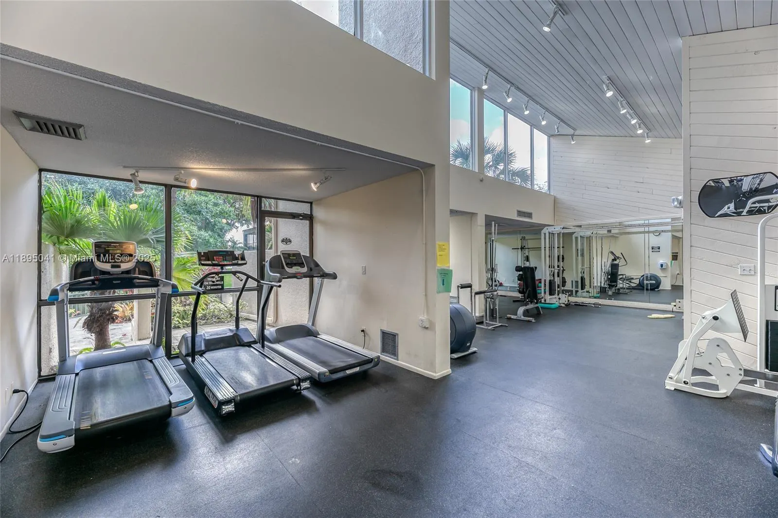 2209 S Cypress Bend Dr, #407