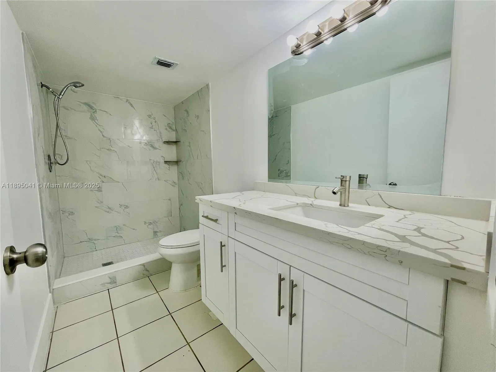 2209 S Cypress Bend Dr, #407