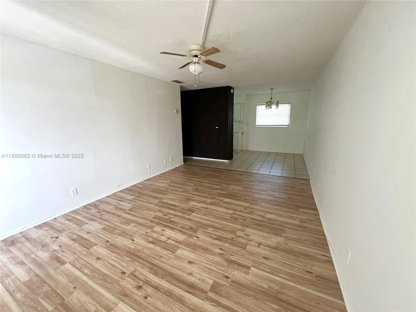 281 NE 40th St, #7