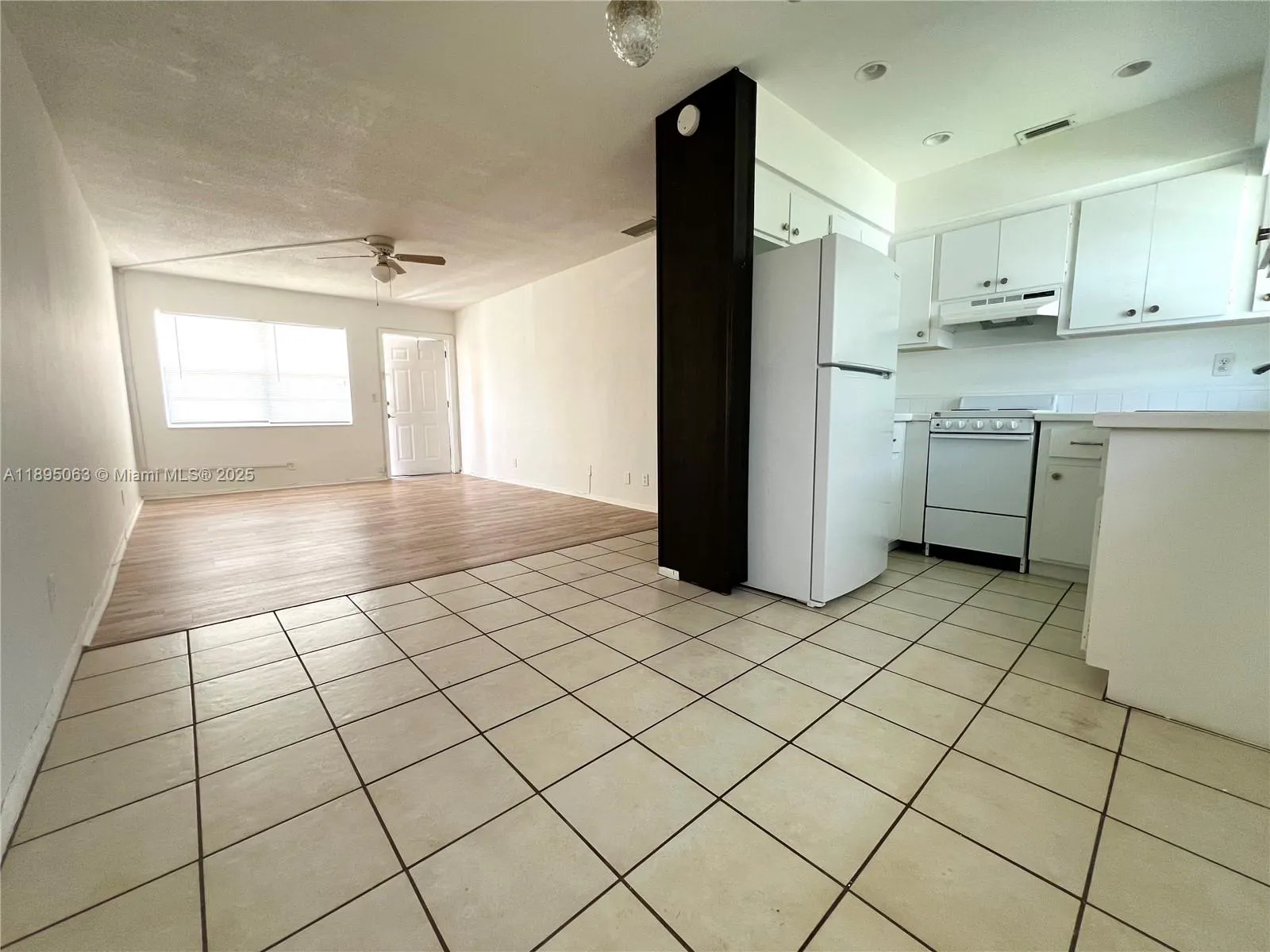 281 NE 40th St, #7