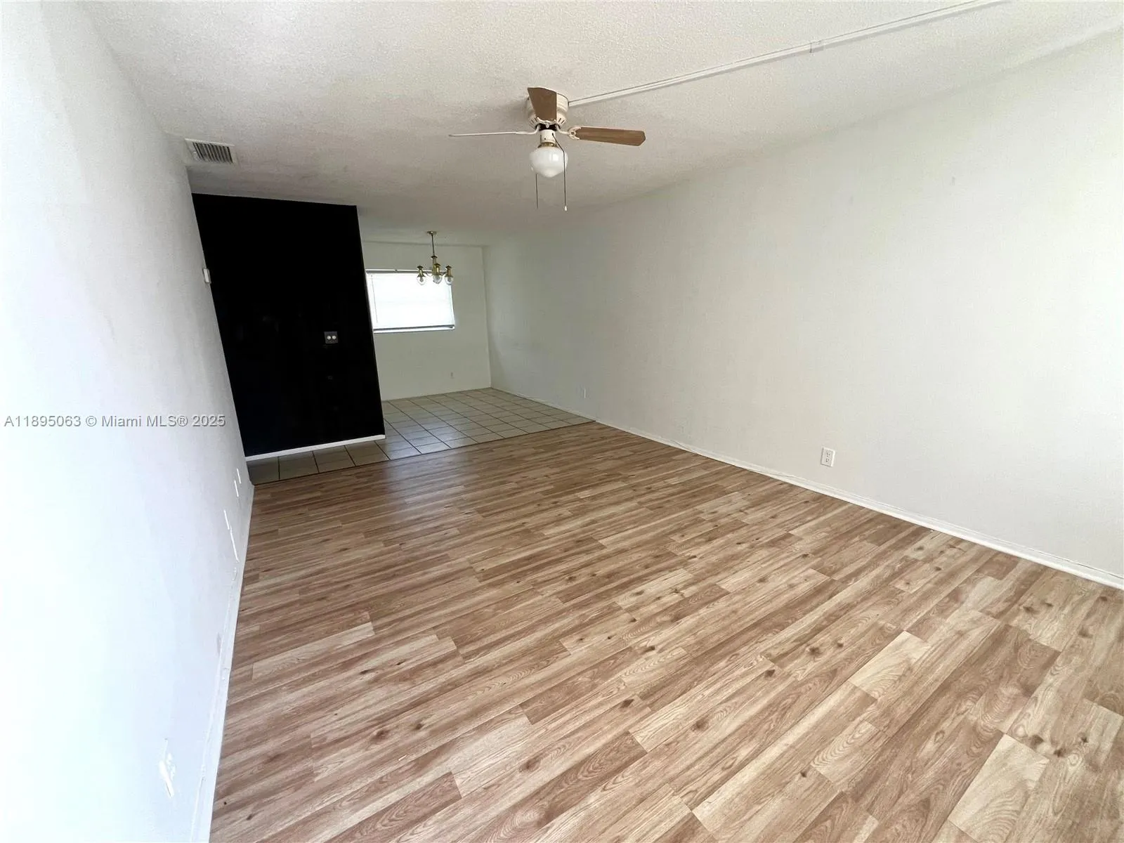 281 NE 40th St, #7