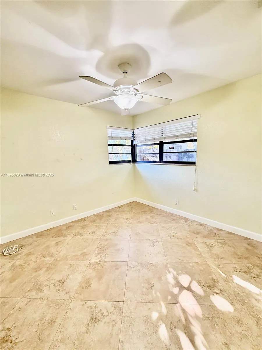 1125 SE 6th Ter, #5