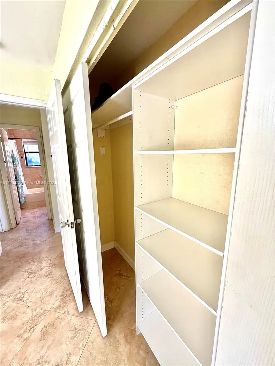 1125 SE 6th Ter, #5