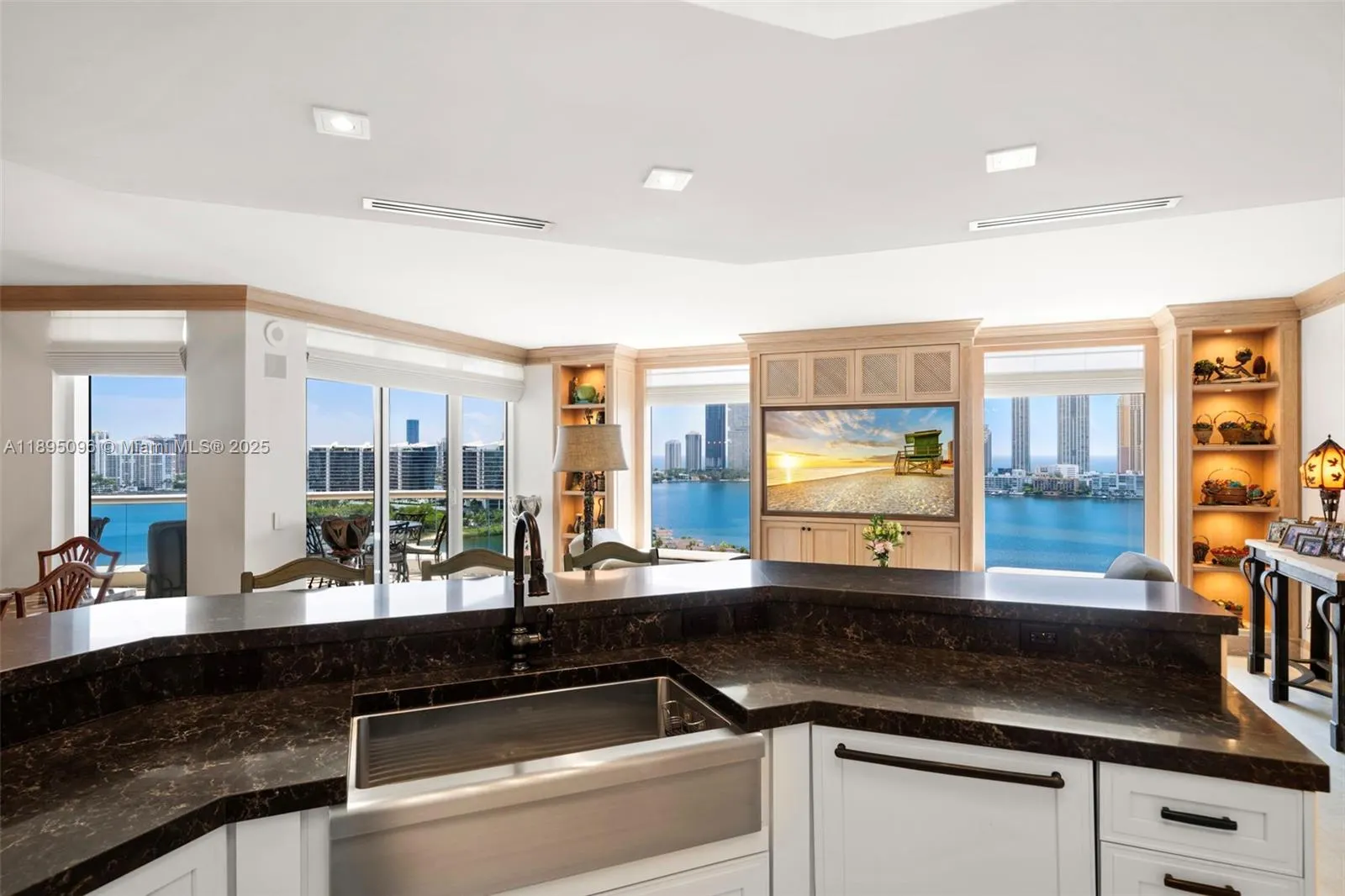 6000 Island Blvd, #1803
