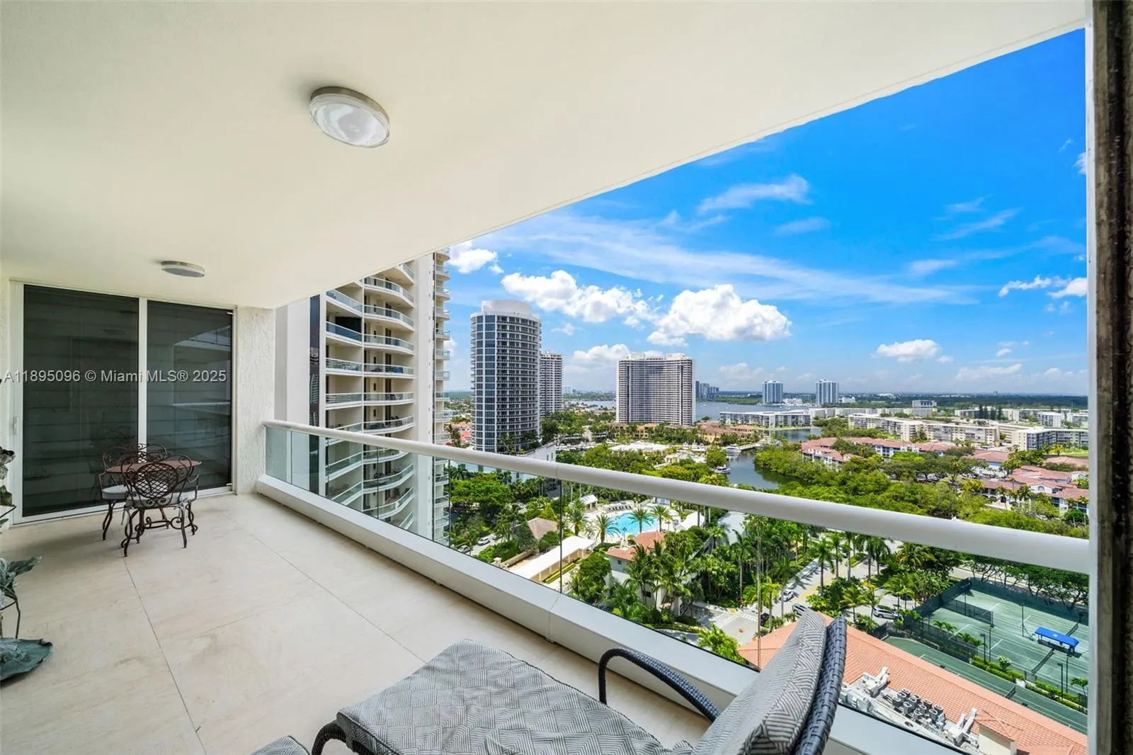 6000 Island Blvd, #1803