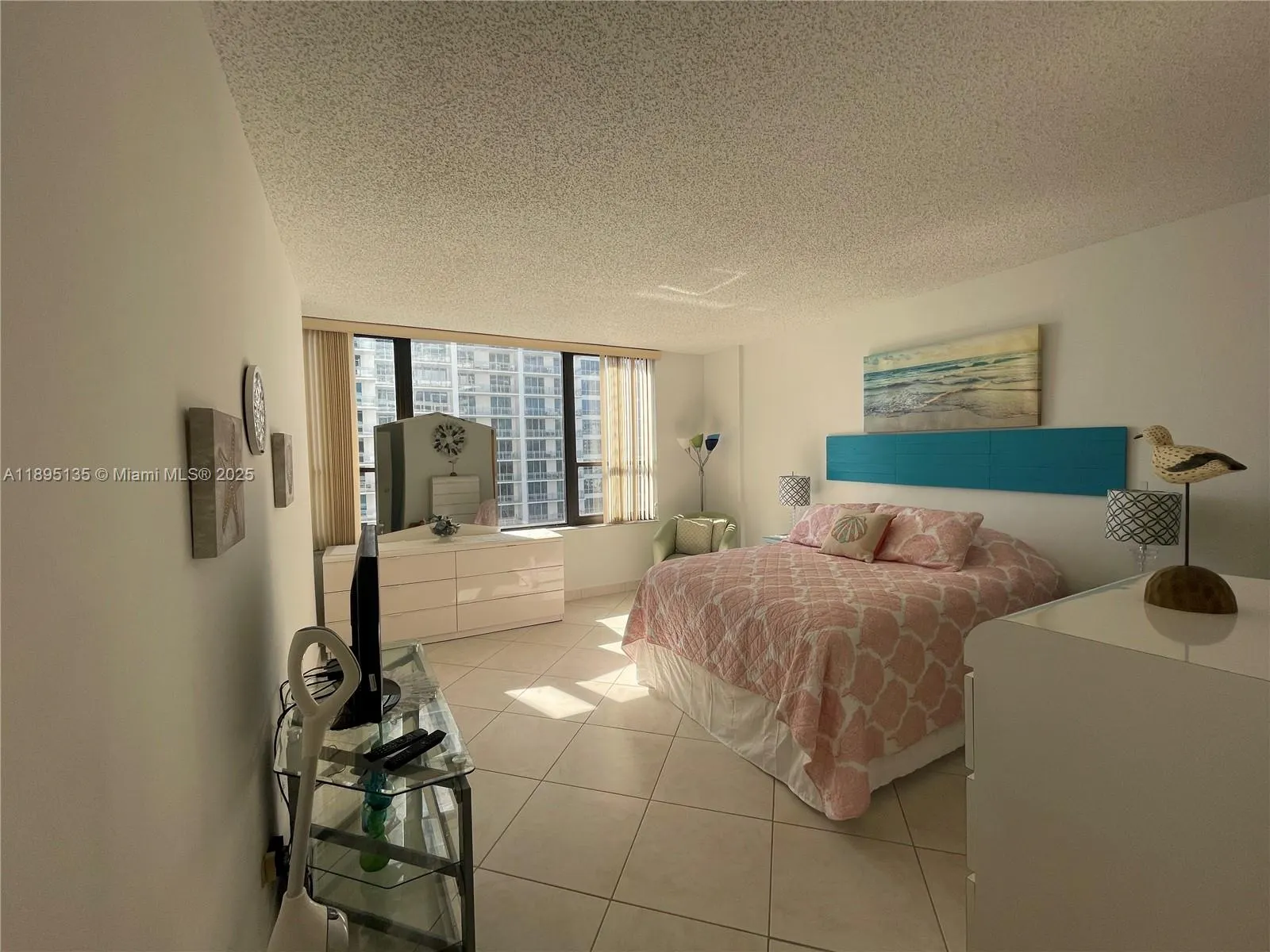 3505 S Ocean Dr, #917
