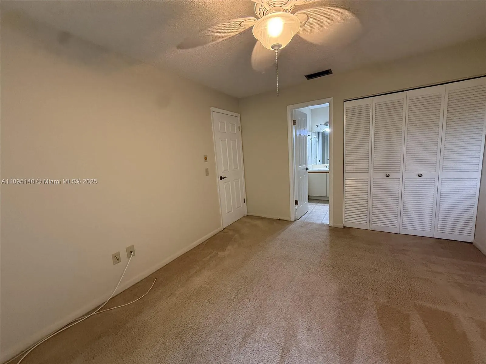 8228 SE Croft Cir, #J-8