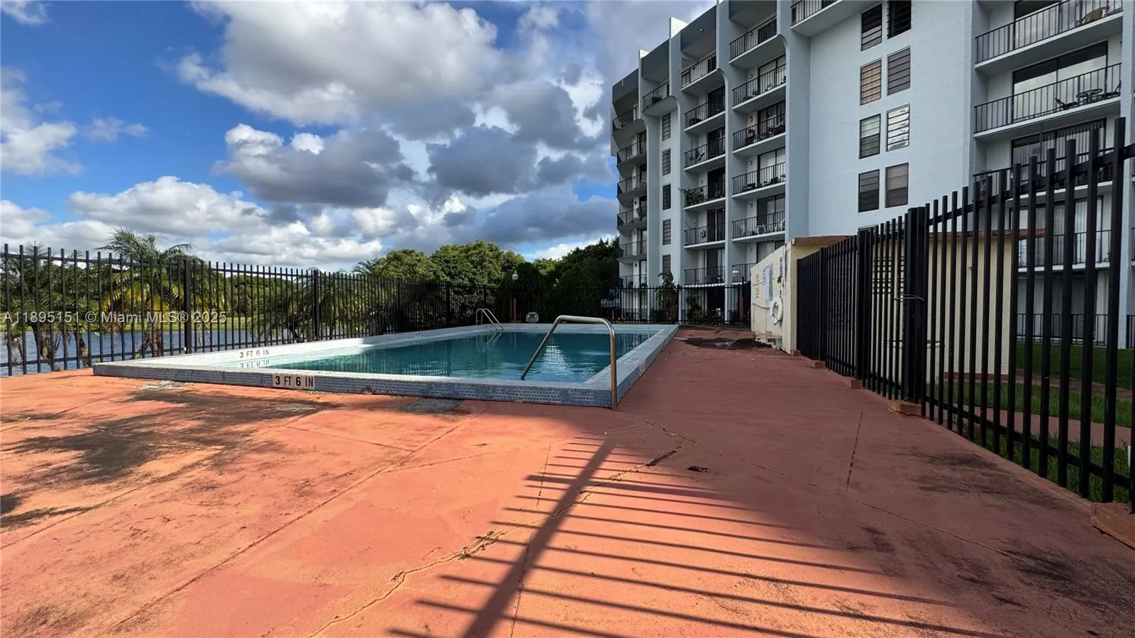9688 Fontainebleau Blvd, #201