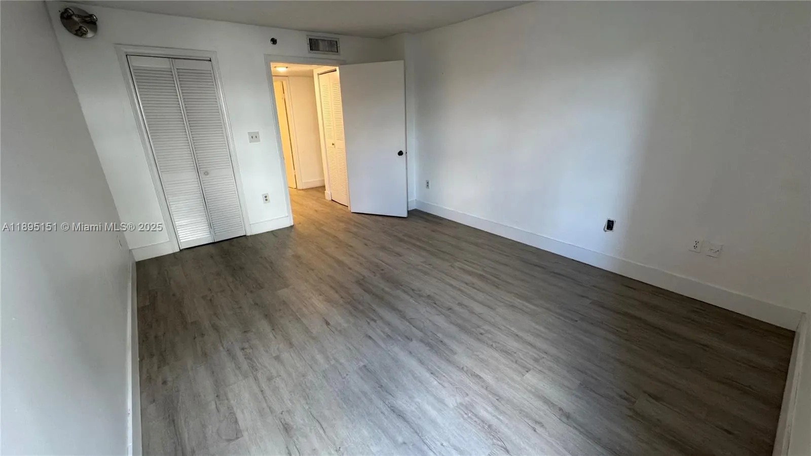 9688 Fontainebleau Blvd, #201