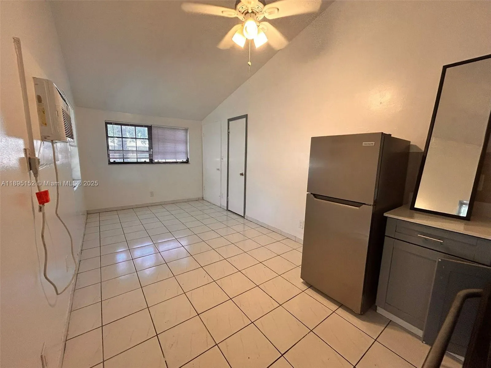 1928 Wilson St, #2