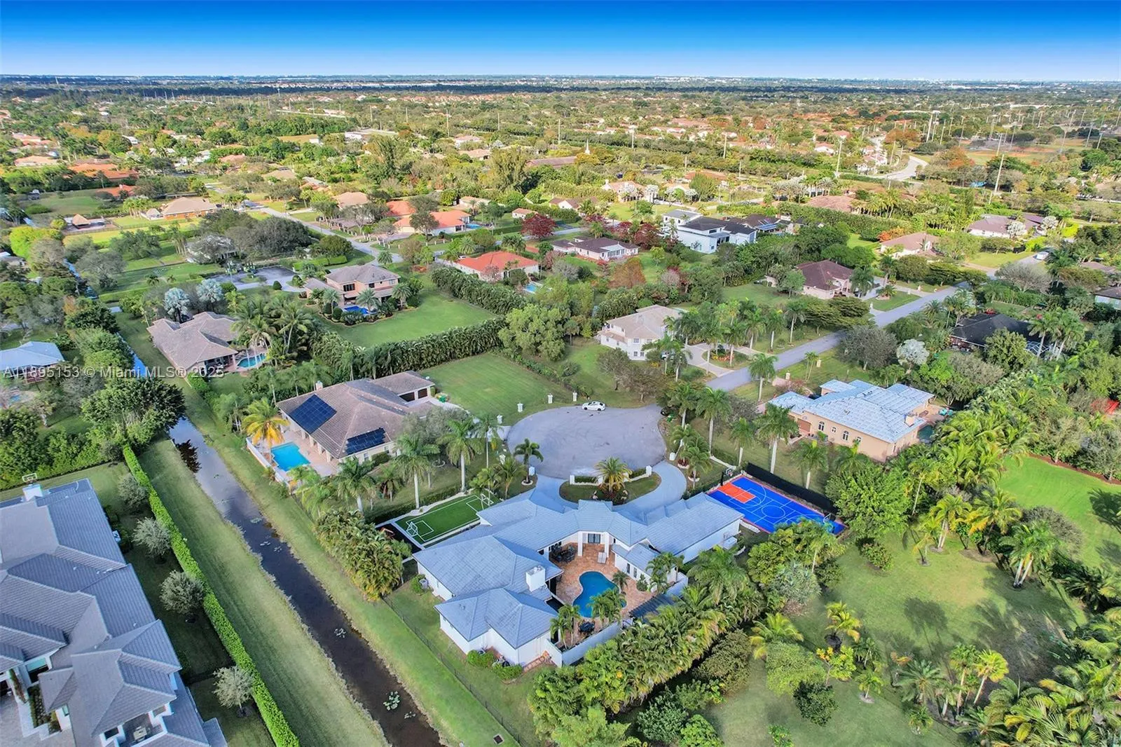 11400 NW 7th St