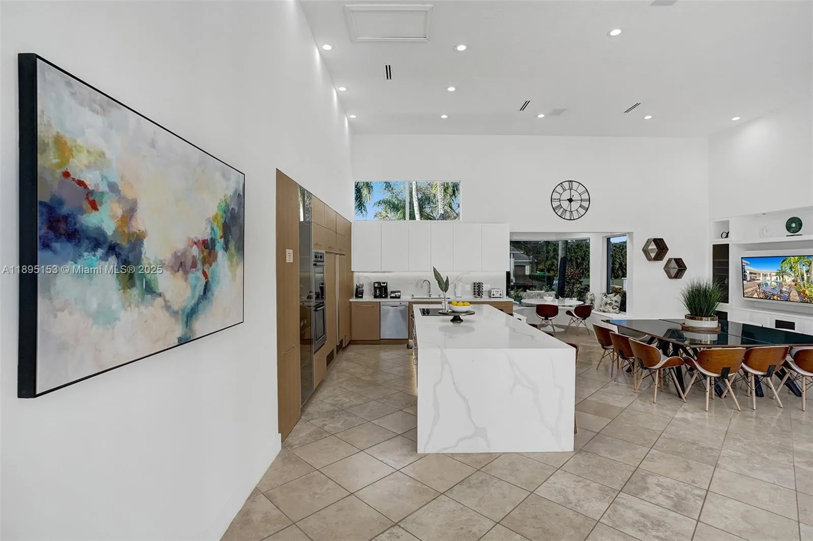 11400 NW 7th St