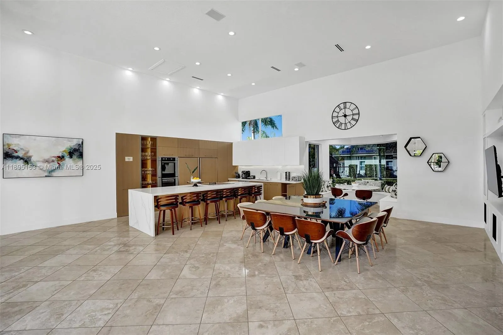 11400 NW 7th St