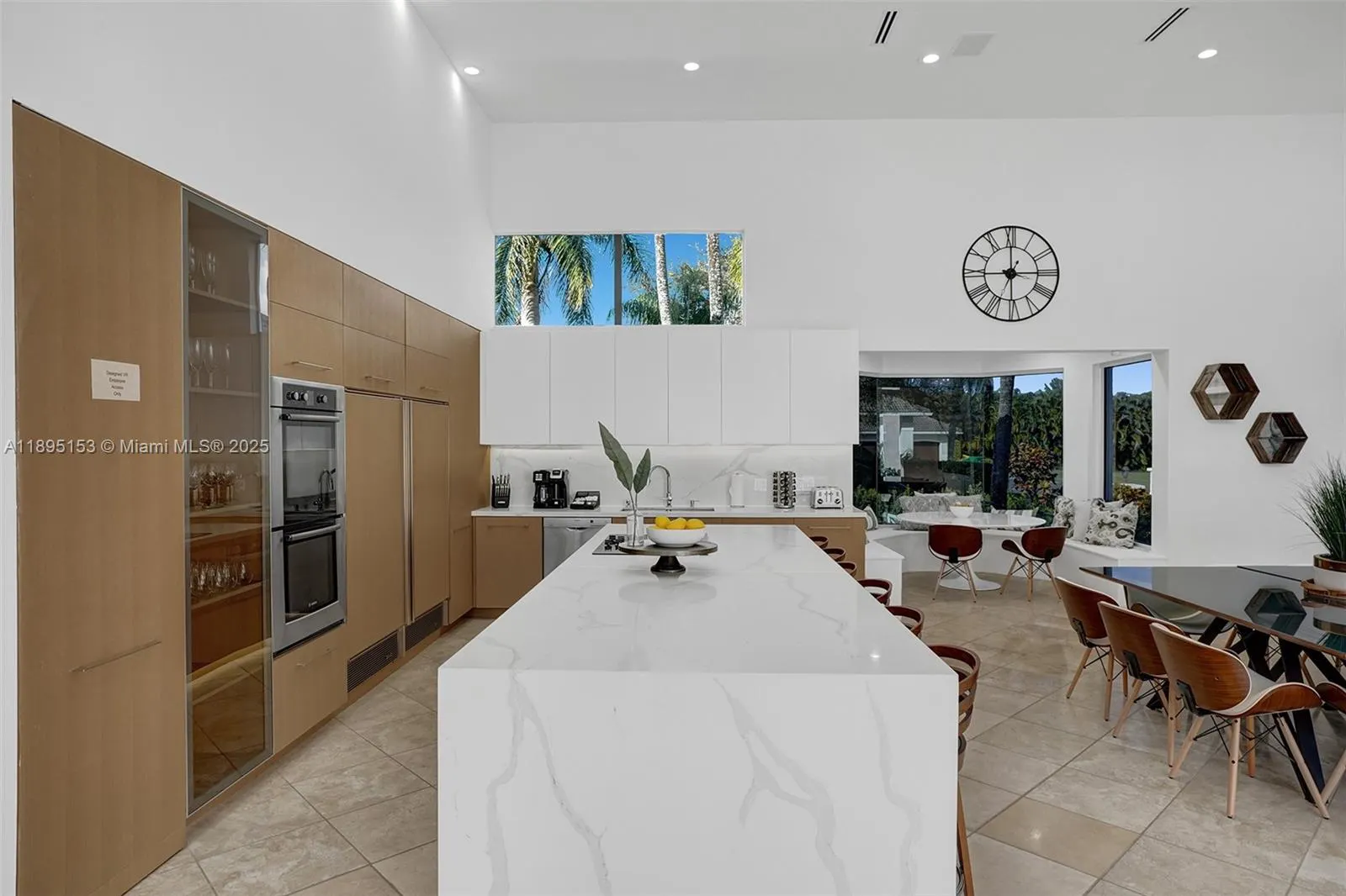 11400 NW 7th St