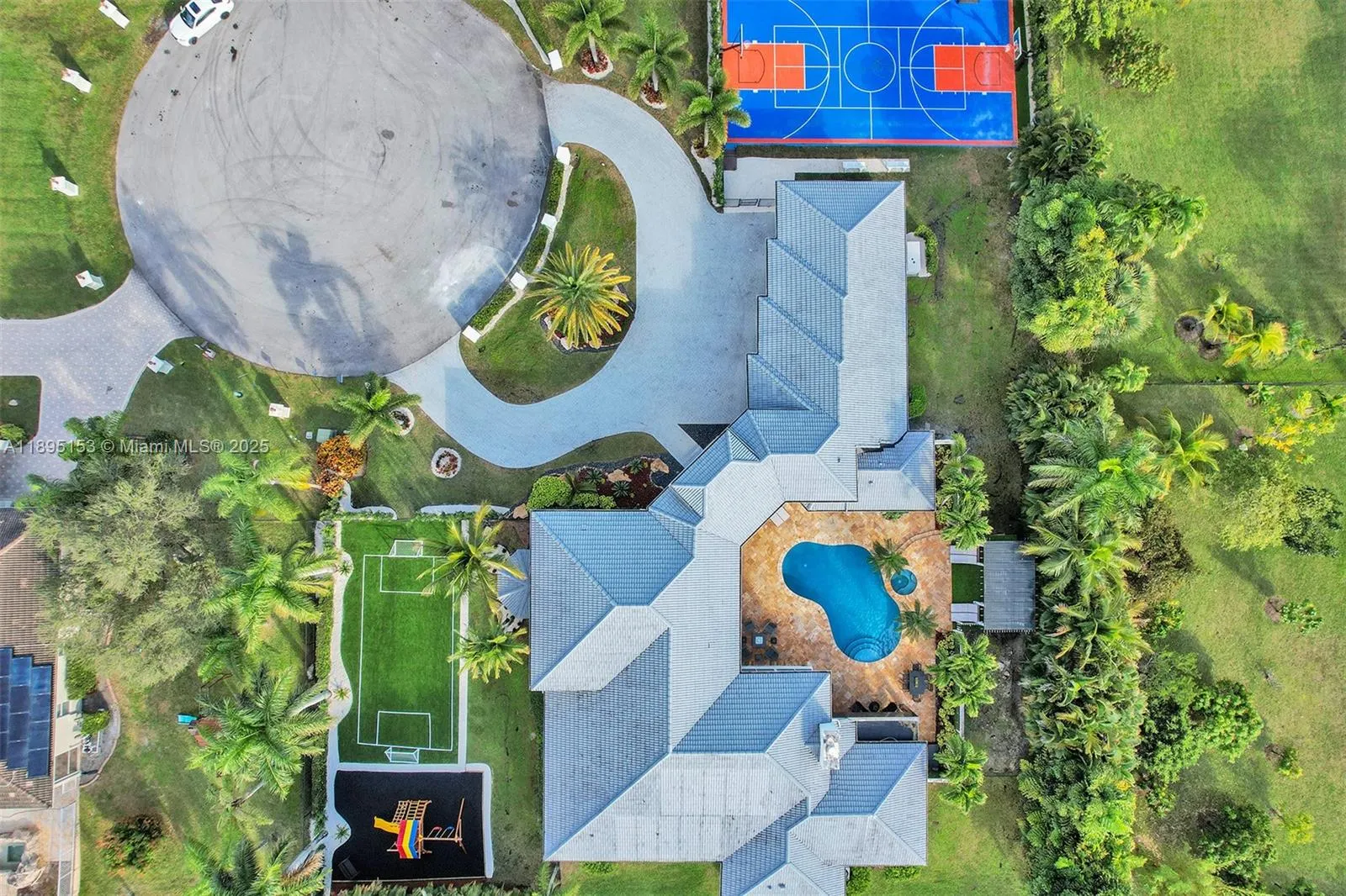 11400 NW 7th St