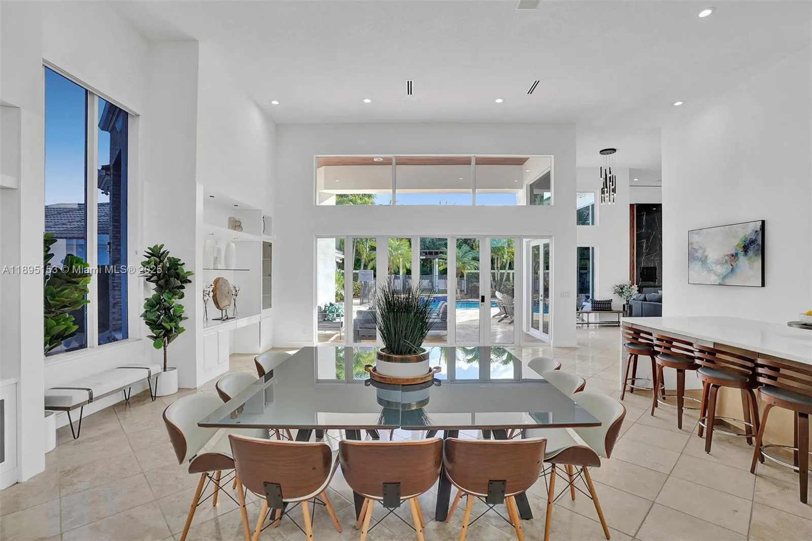 11400 NW 7th St