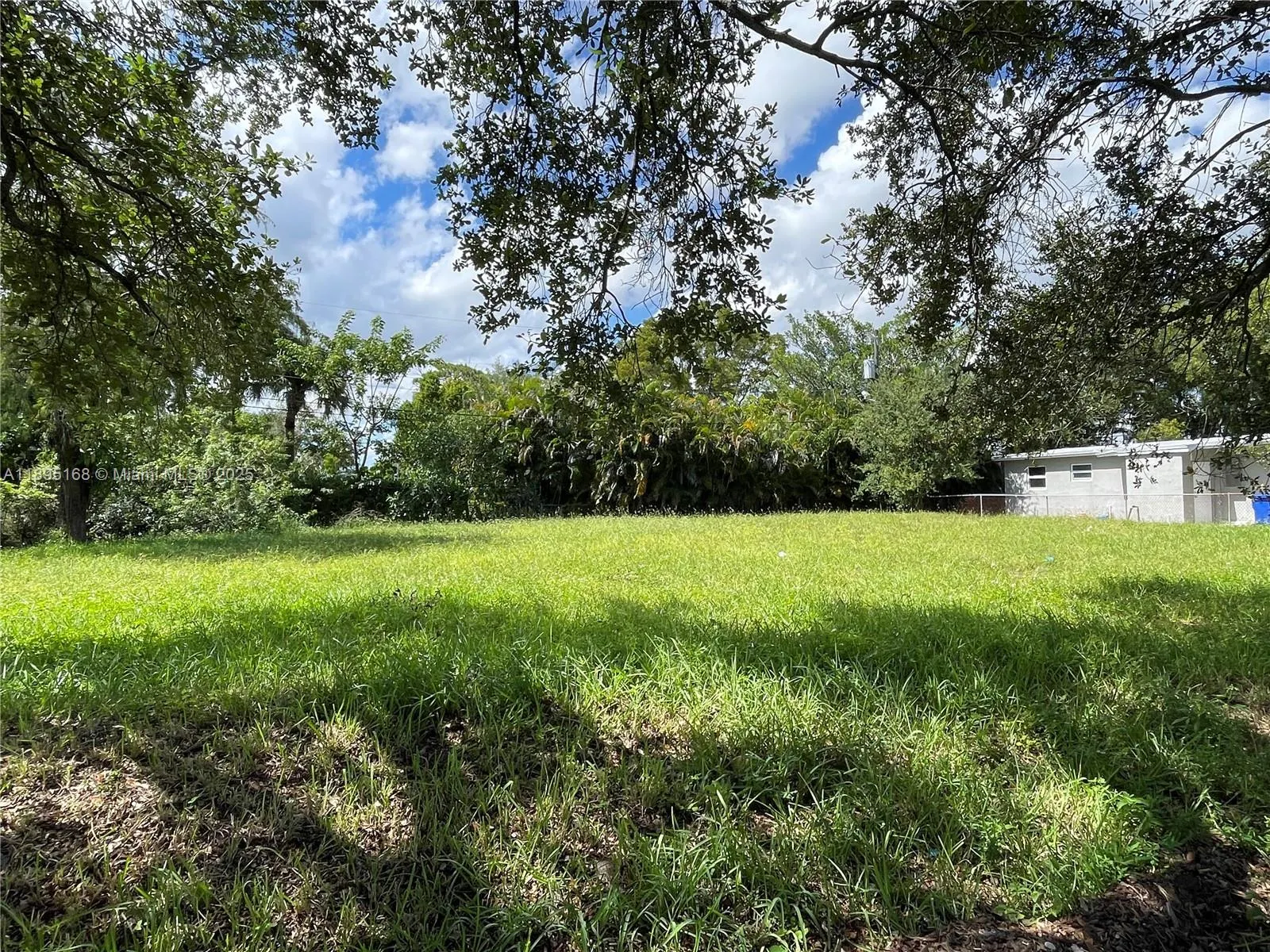 833 NW 12th Ave
