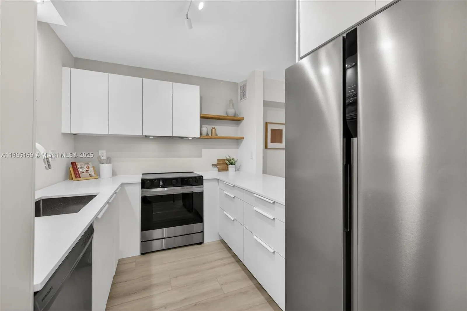 261 Deer Creek Blvd, #1205