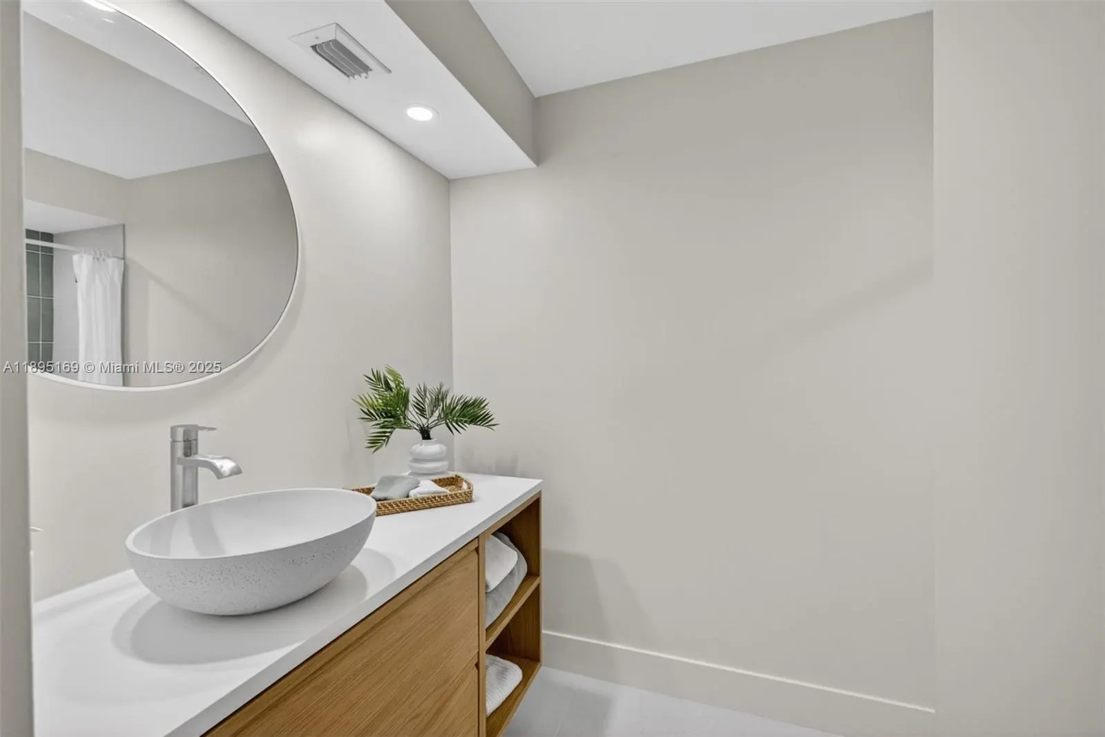 261 Deer Creek Blvd, #1205