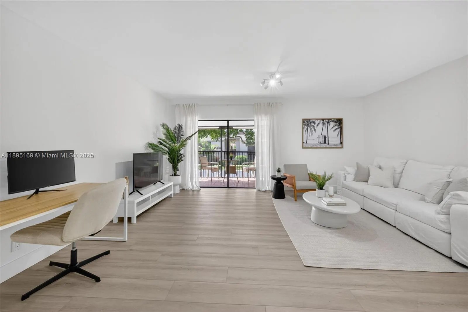 261 Deer Creek Blvd, #1205