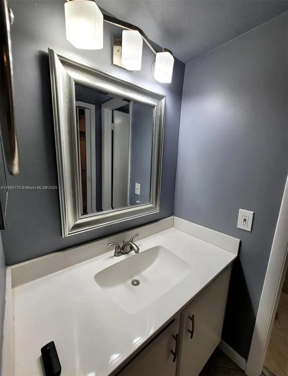 10425 SW 112th Ave, #113
