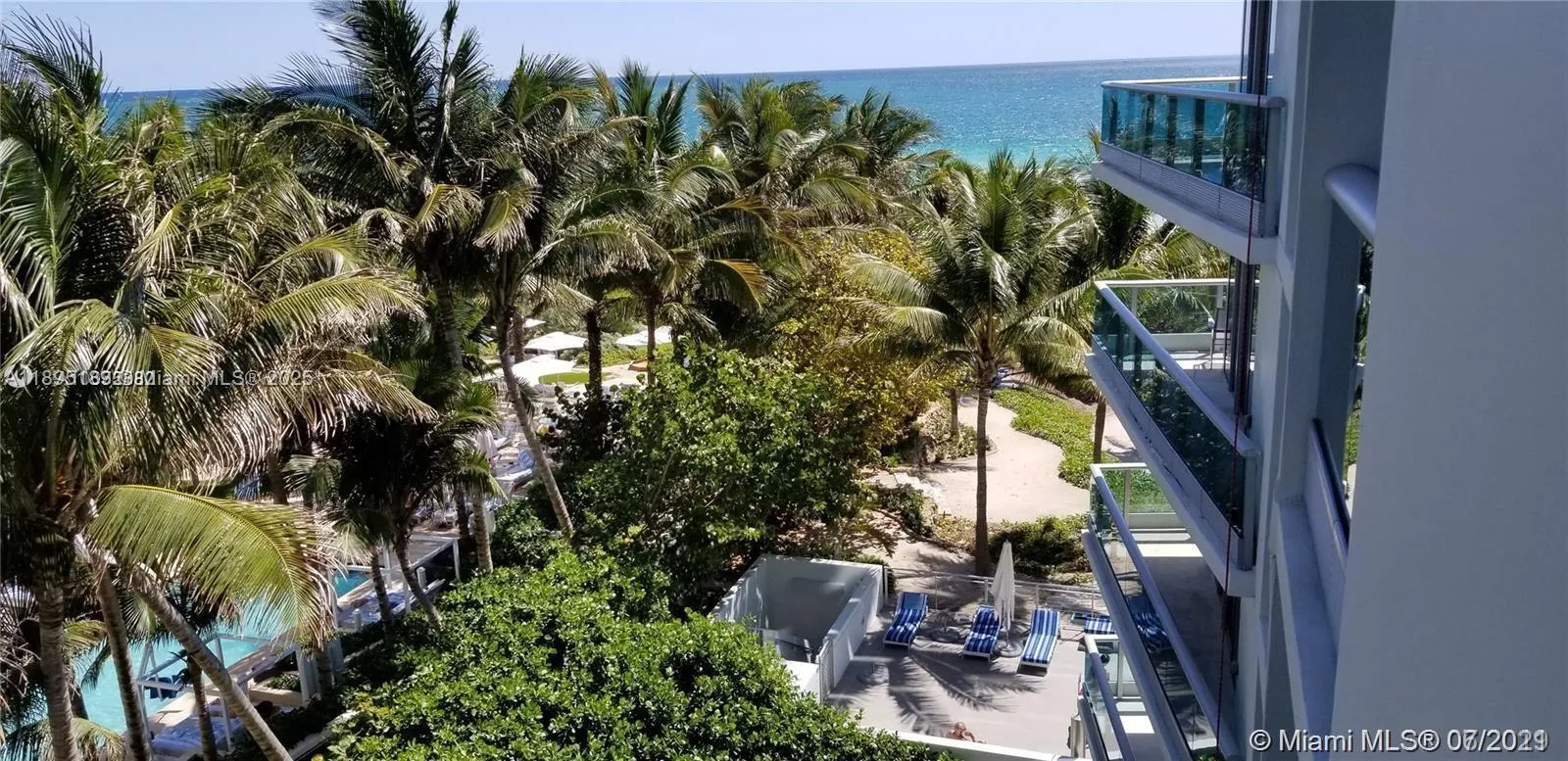 9401 Collins Ave, #305