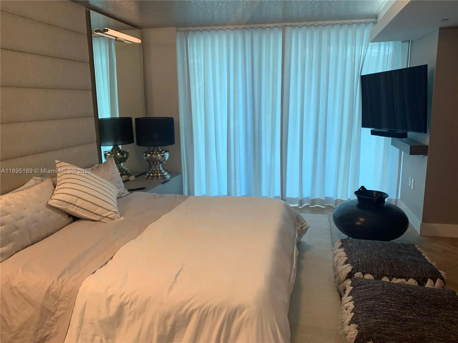 9401 Collins Ave, #305