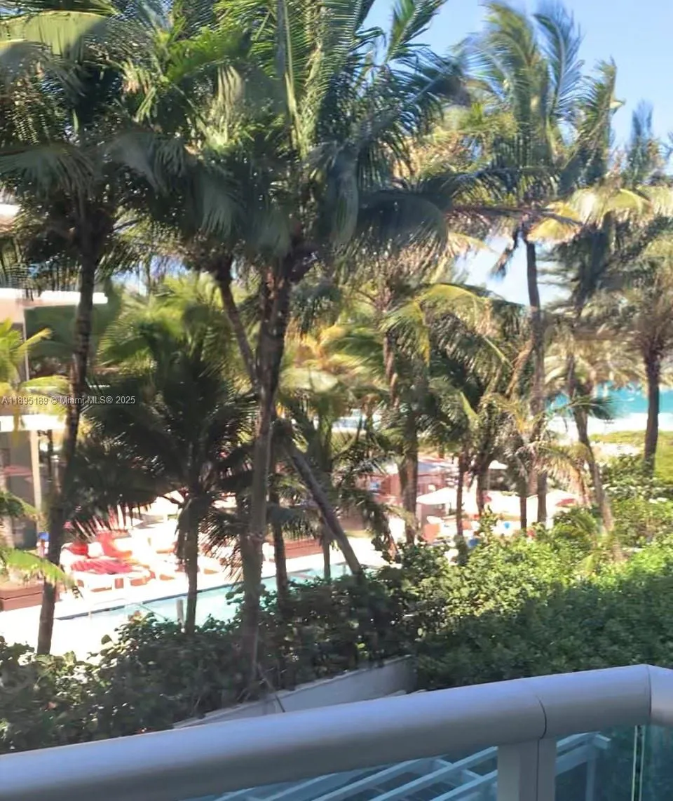 9401 Collins Ave, #305