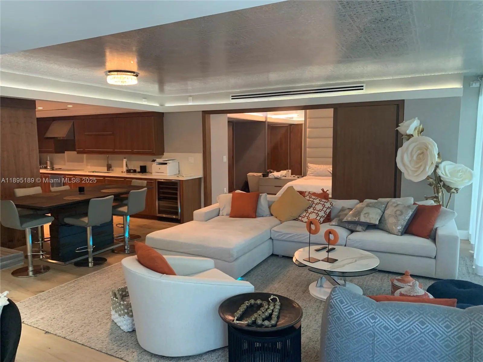 9401 Collins Ave, #305