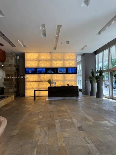 500 SE Brickell Ave, #1502