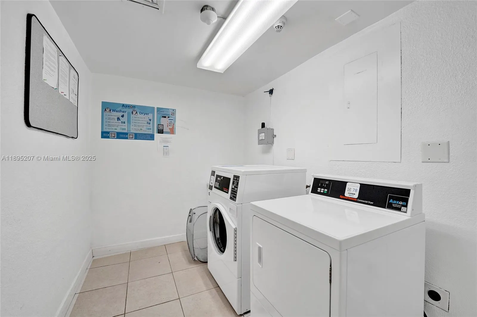 3000 S Ocean Dr, #1106