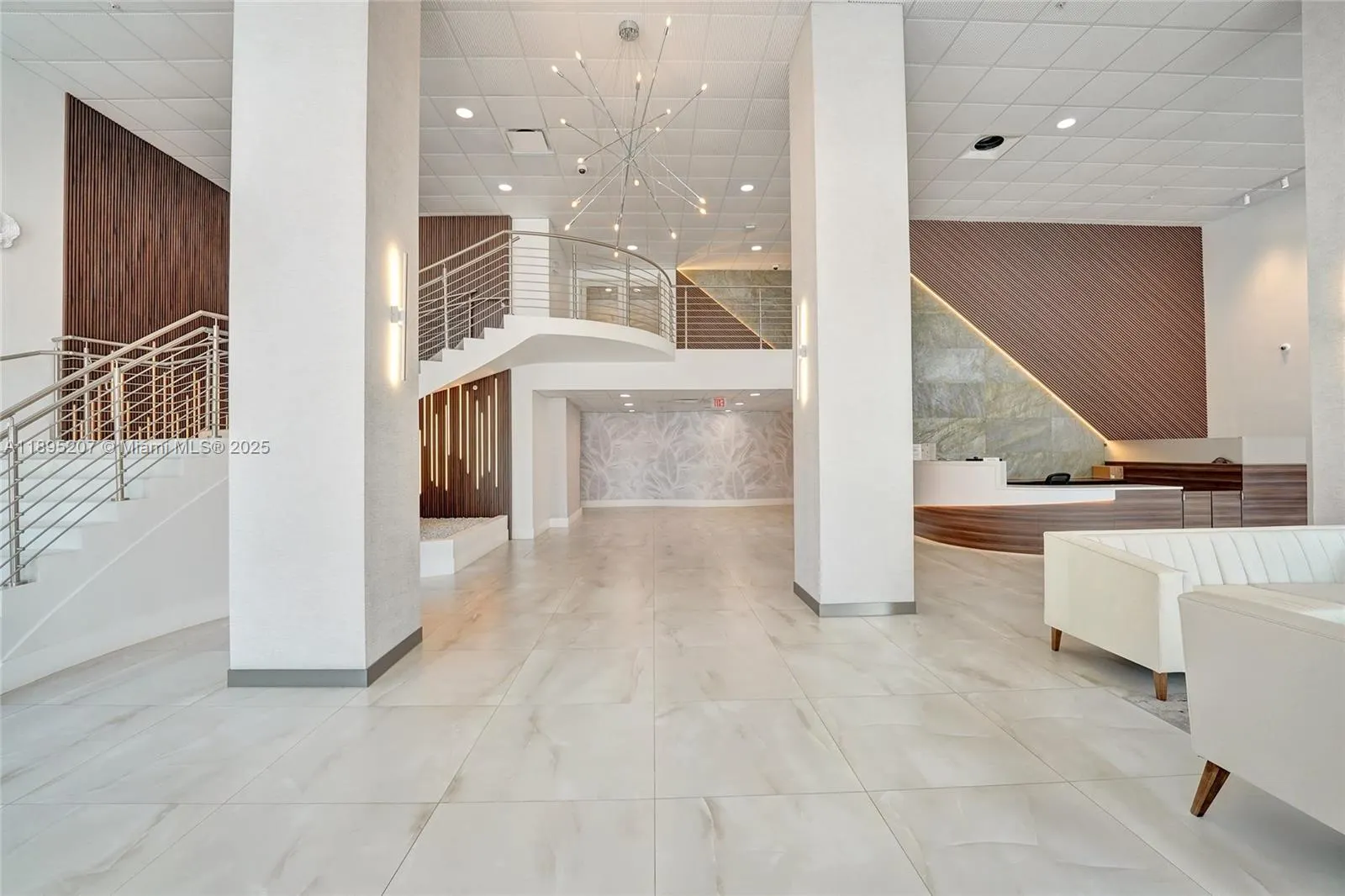 3000 S Ocean Dr, #1106