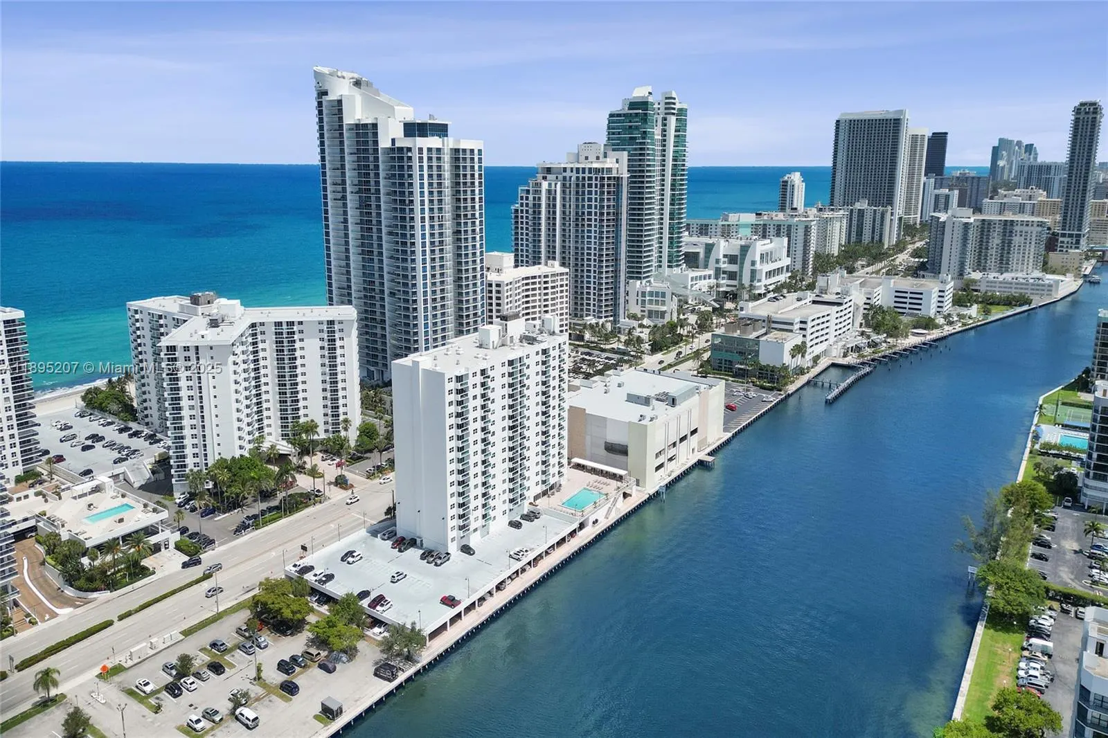3000 S Ocean Dr, #1106